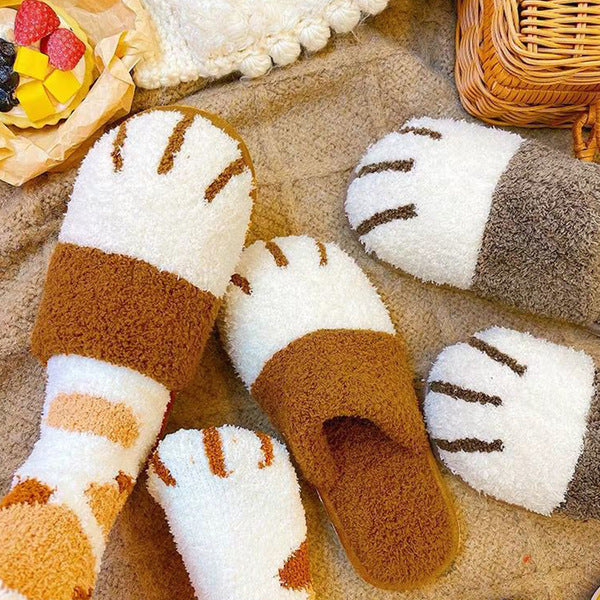 ⚡Clearance sale - Fluffy Cat Paw Slippers🔥
