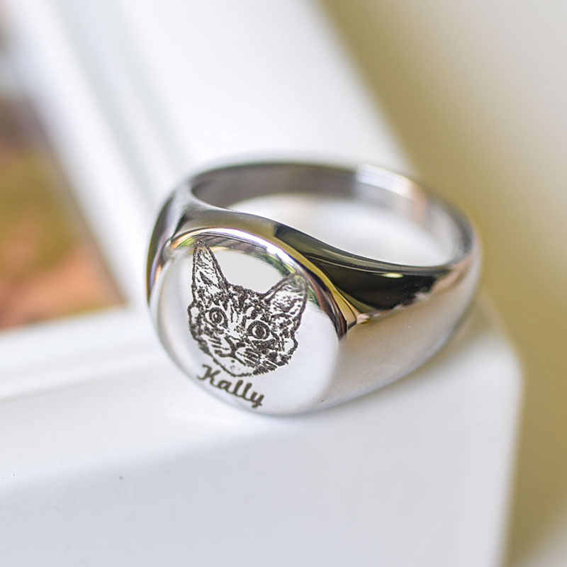 Custom Pet Memorial Ring – Engraved Cat/Dog Portrait with Name,Titanium Steel