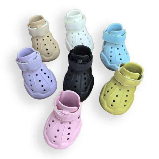 Christmas Dog Shoes - Breathable, Durable, Keeps Your Dog Warm This Winter